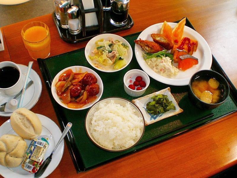 Hotel Route-Inn Toyama Ekimae Extérieur photo